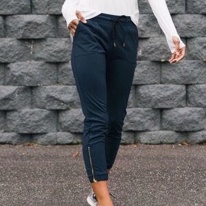 Zyia Navy Peak Joggers
